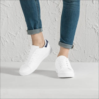 D27 Low-Top Synthetic Leather Sneakers - White - sneakers