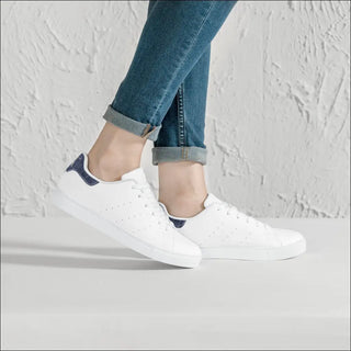 D27 Low-Top Synthetic Leather Sneakers - White - sneakers