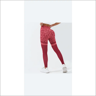 Fashionable Red Leopard Print Activewear Set - L