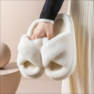 K-AROLE™️ Plush Spa Slippers - Pamper Your Feet in Cozy